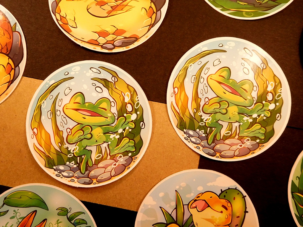 Round Frog details Sticker