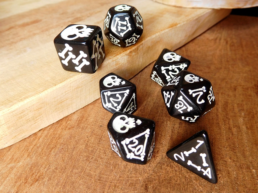 Dice Set - Skully Bones - GLOW IN THE DARK