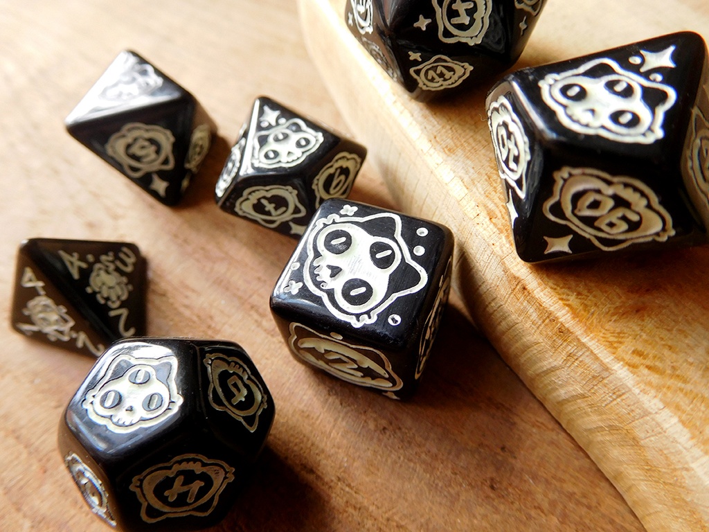 Dice Set - Demon Cat - GLOW IN THE DARK