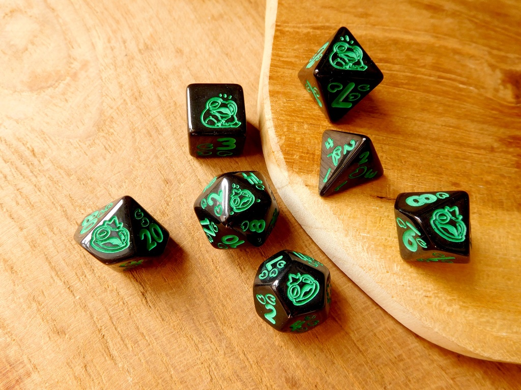 Dice Set - green frog set
