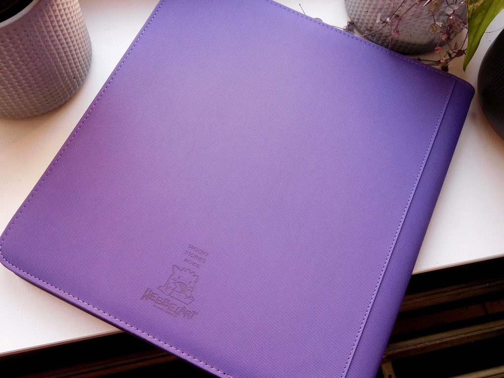 Gengar 12 sleeves Binder