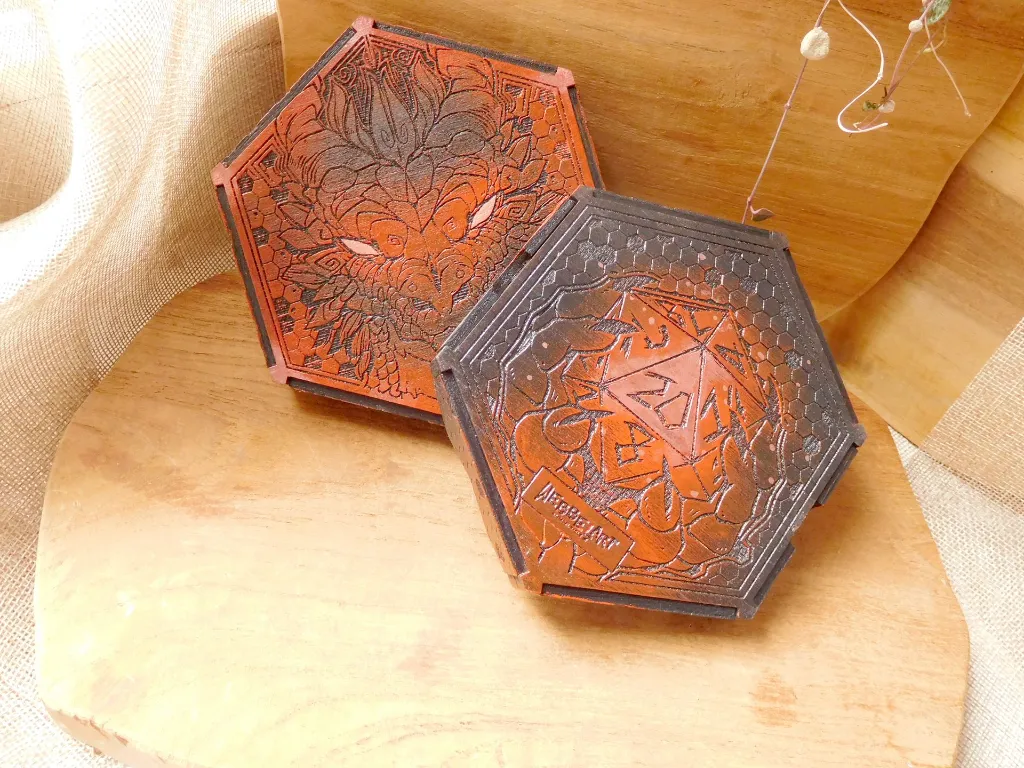 front and back from dicetray