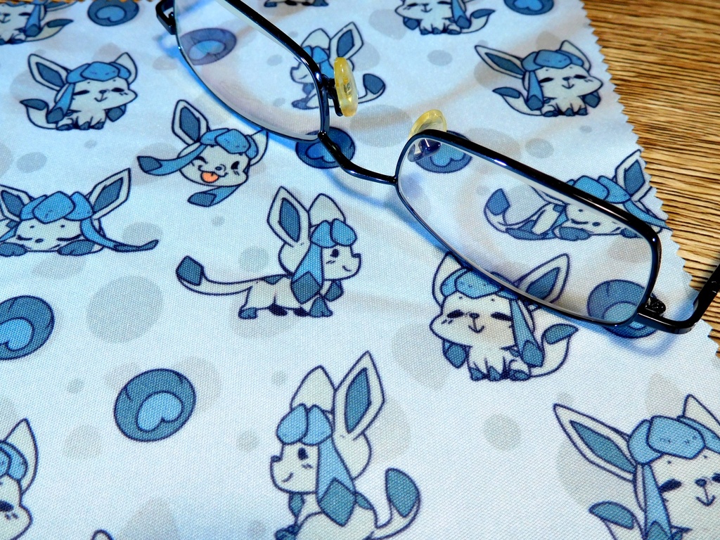 Lens cleaning cloth pokemon Glaceon - microfiber cloth for glasses and screens - Webbelart