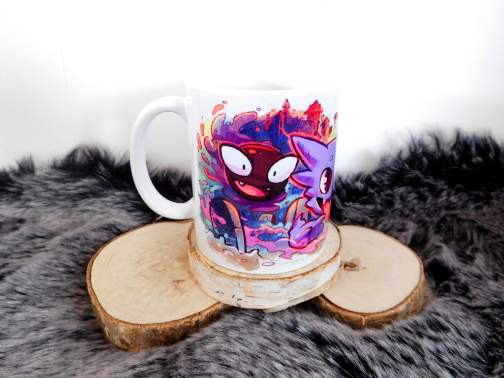 ceramic mug, gastly and haunter - left side view