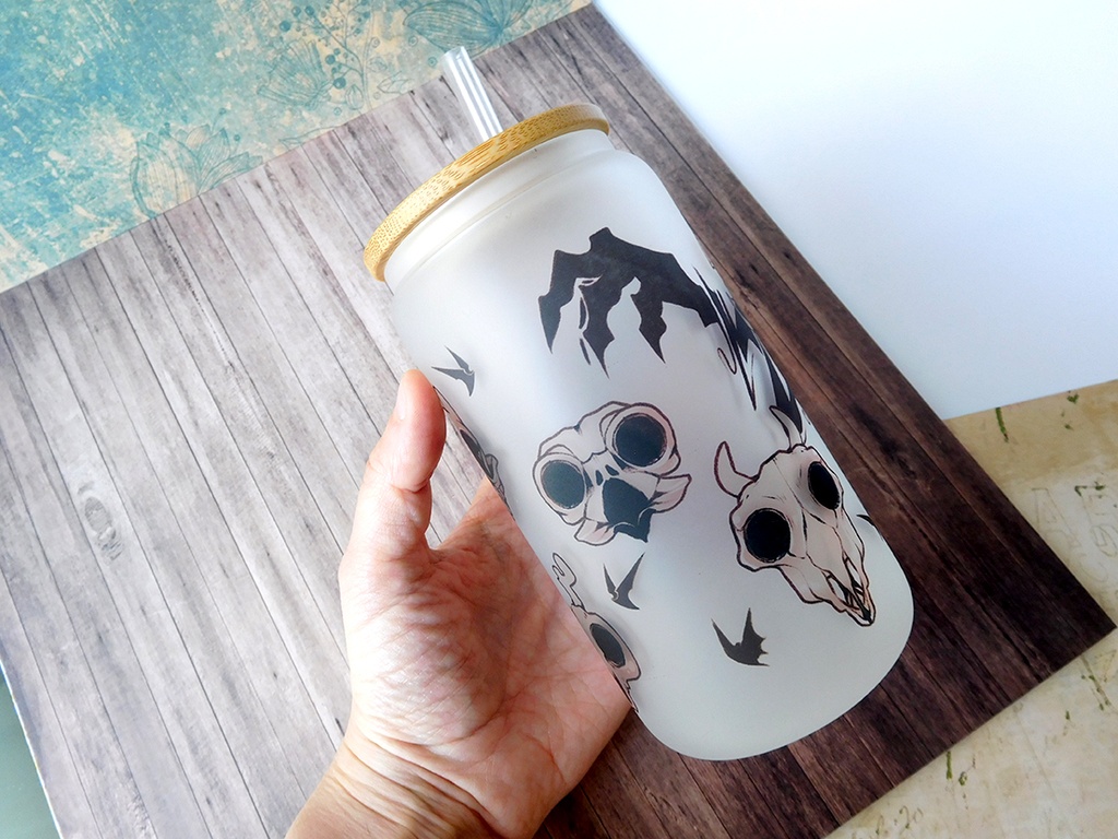 Animal Skulls glass tumbler